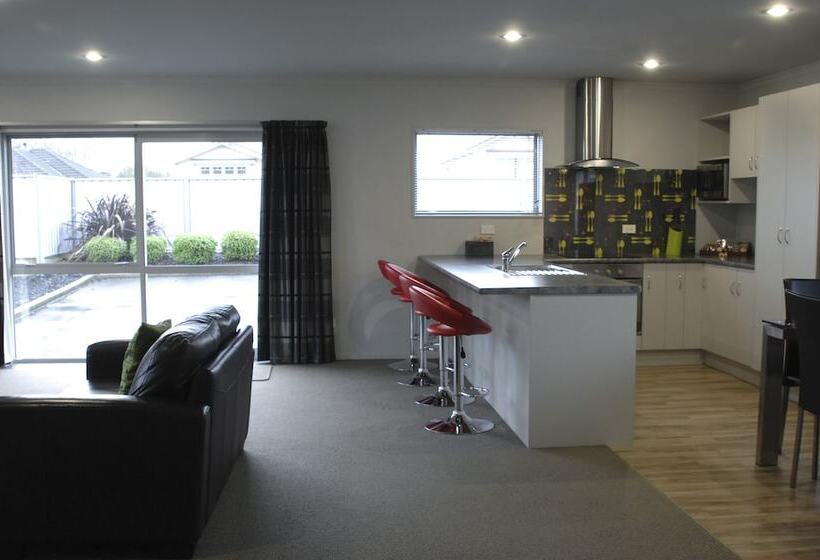 带3个卧室的公寓, Shelby Motor Lodge