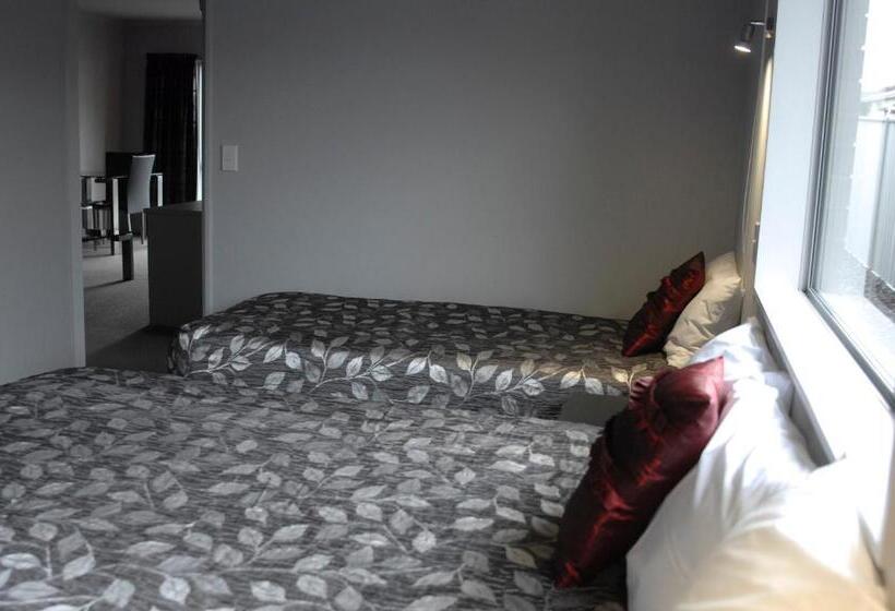 Апартаменты 2 Спальни, Shelby Motor Lodge