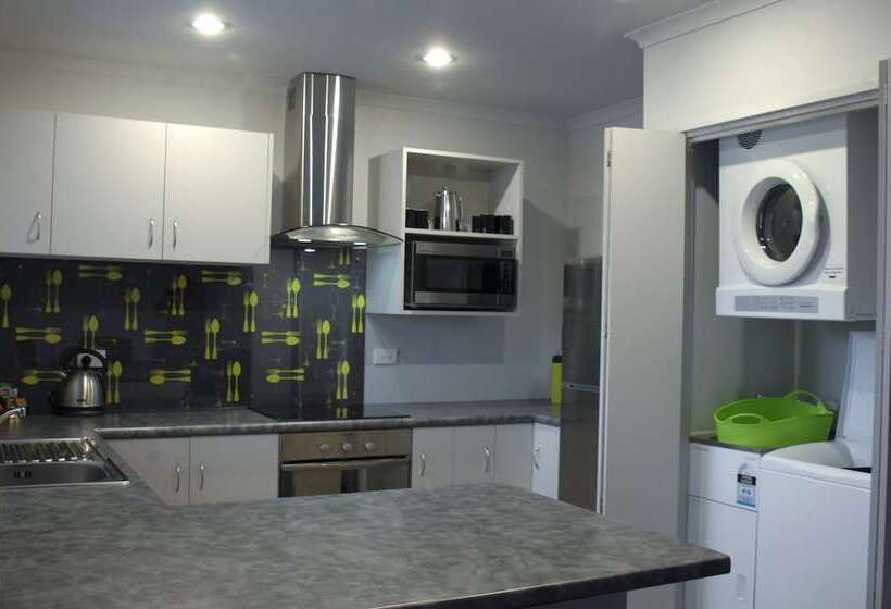 带3个卧室的公寓, Shelby Motor Lodge