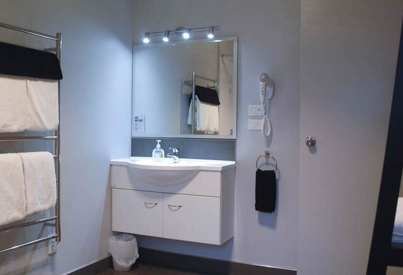 带3个卧室的公寓, Shelby Motor Lodge