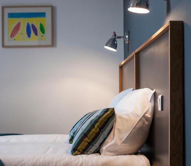 标准单人间, Balea