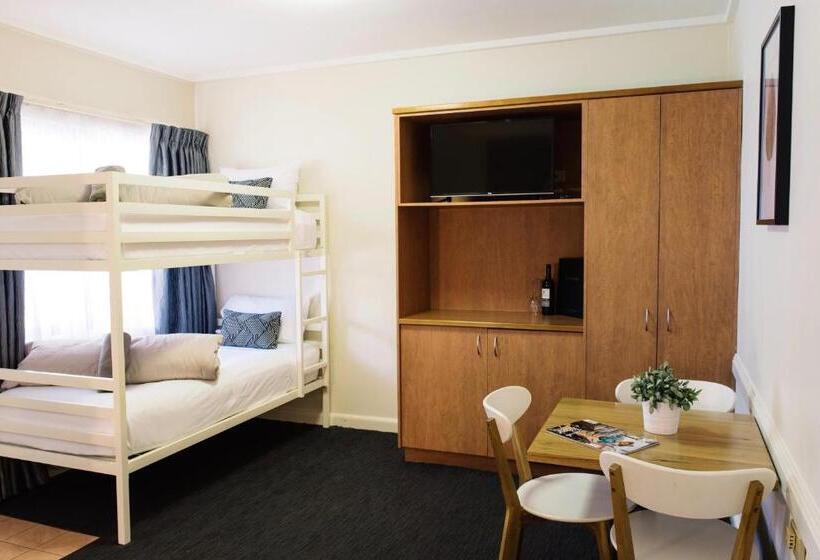 带铺位的标准三人间, Barclay On View