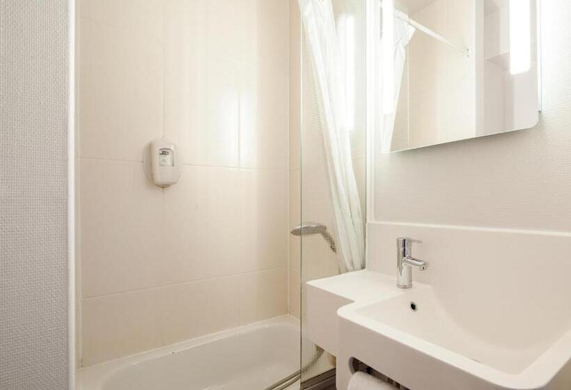 Номер Стандарт Трехместный, B&b Hotel Creil Chantilly