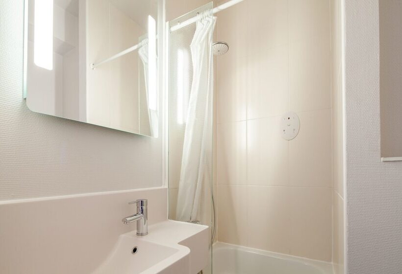 Cameră Triplă Standard, B&b Hotel Creil Chantilly