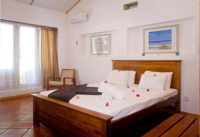 חדר משפחתי, Clove Garden Kandy