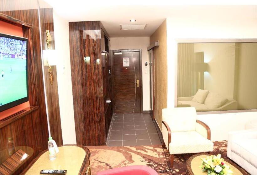 مجموعه ویستا شهر, Hôtel Fleur De Lys Plateau