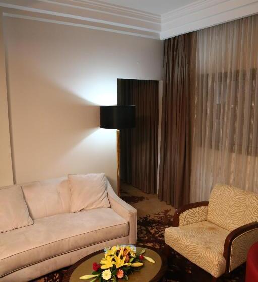 مجموعه ویستا شهر, Hôtel Fleur De Lys Plateau