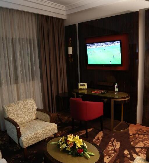 مجموعه ویستا شهر, Hôtel Fleur De Lys Plateau