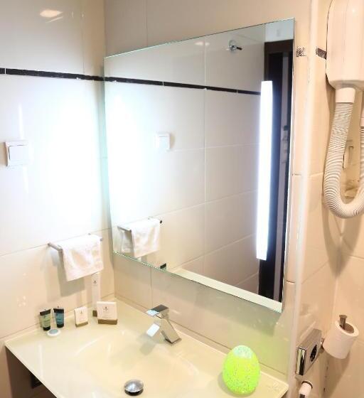 اتاق کلاسیک, Hôtel Fleur De Lys Plateau