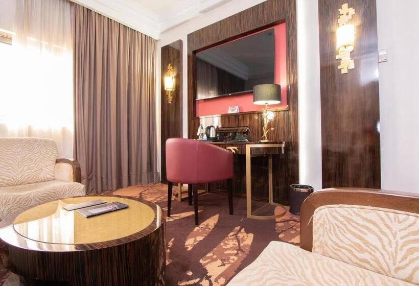 مجموعه ویستا شهر, Hôtel Fleur De Lys Plateau