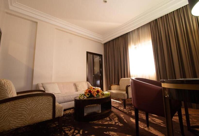 مجموعه ویستا شهر, Hôtel Fleur De Lys Plateau