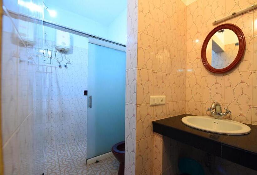 스탠다드 룸 풀장 전망, Ideal Ayurvedic Resort Kovalam