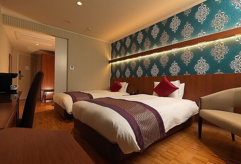 标准间, La Jolie Motomachi