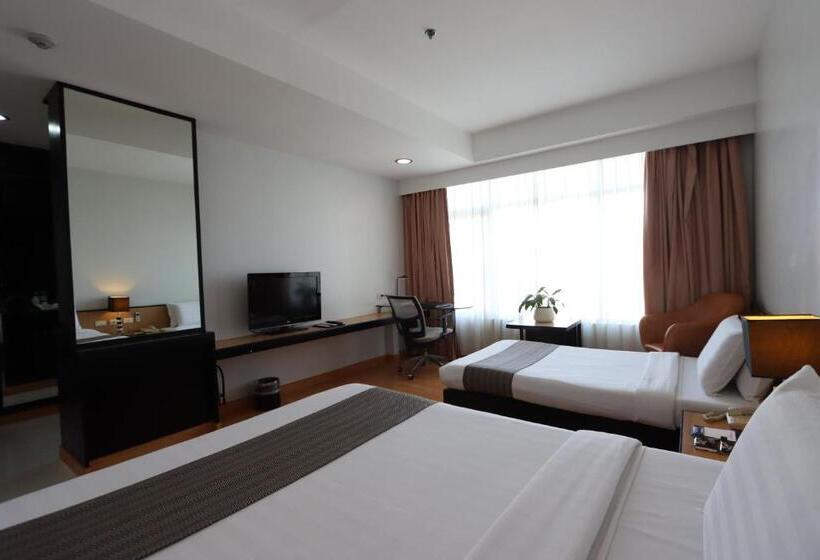 اتاق لوکس, Paseo Premiere