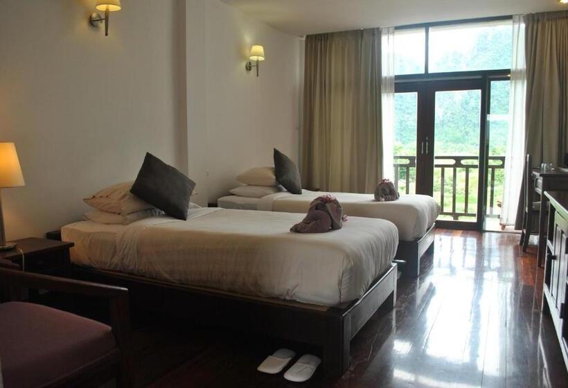 디럭스 룸, Silver Naga