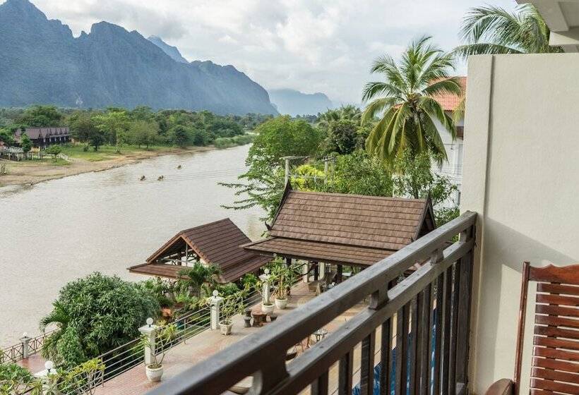 패밀리 스위트, Silver Naga