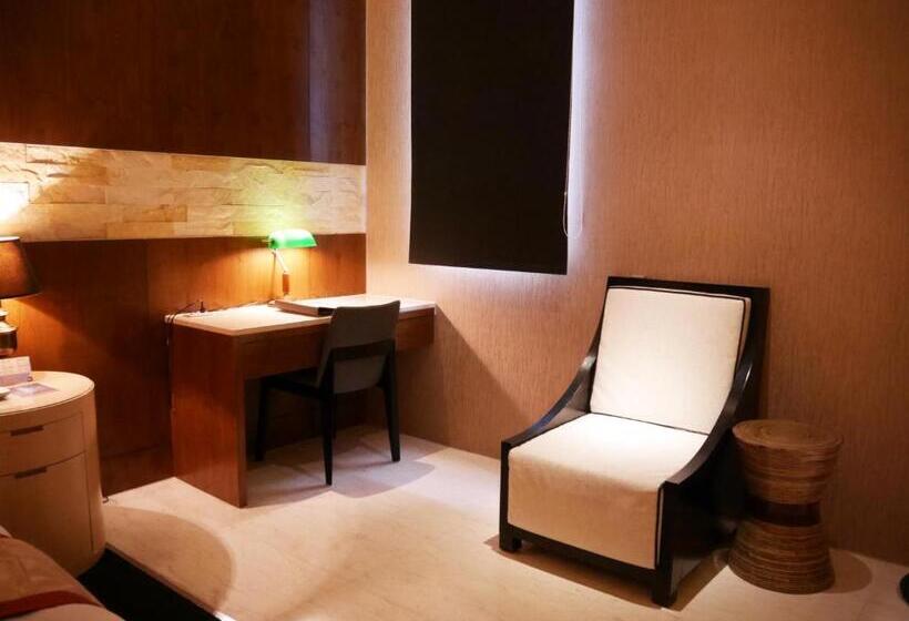 اتاق استاندارد, Lanshy Motel