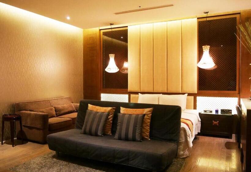 اتاق سوپریور, Lanshy Motel