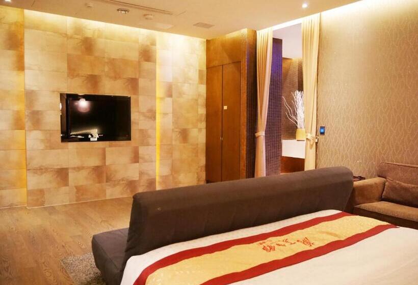 اتاق سوپریور, Lanshy Motel