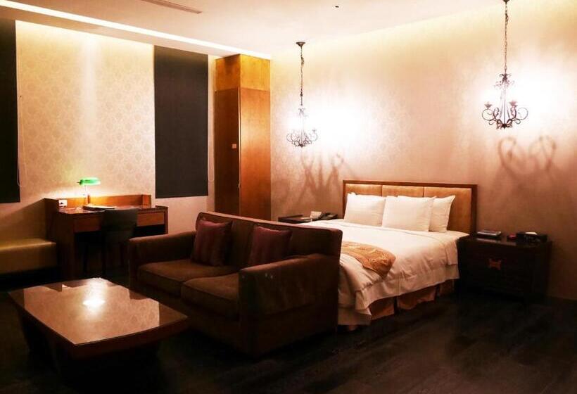 اتاق سوپریور, Lanshy Motel