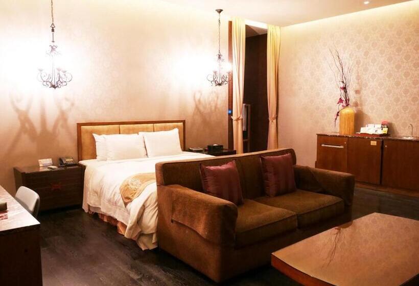 اتاق سوپریور, Lanshy Motel