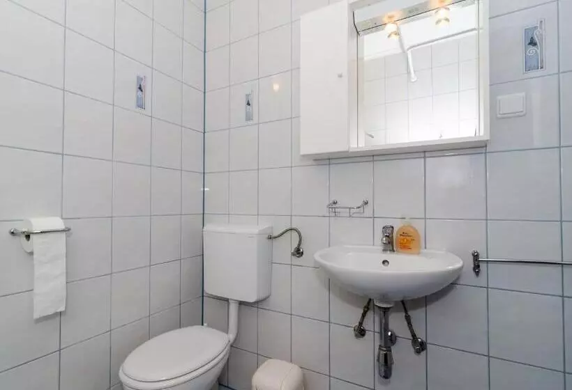 اتاق استاندارد با بالکن و چشمانداز دریا, Guest House Daniela