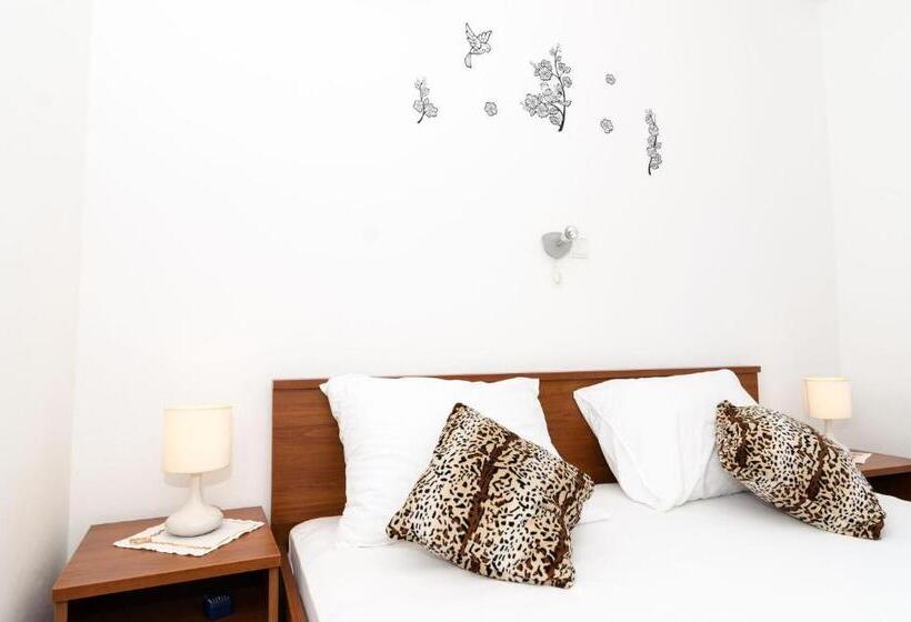 스탠다드 발코니 룸 바다 전망, Guest House Daniela