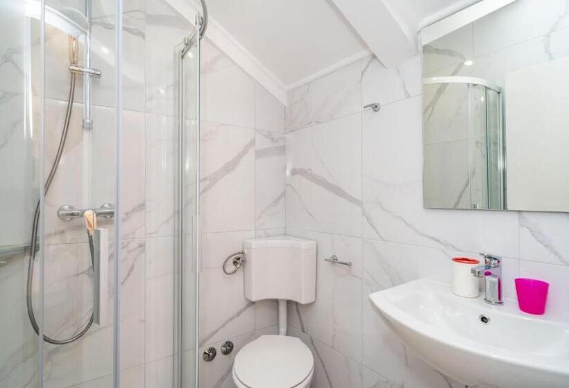 オーシャンビューデラックスルーム, Guest House Daniela