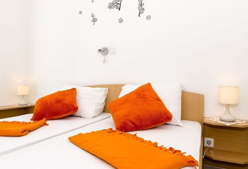 海の見えるコンフォートルーム, Guest House Daniela