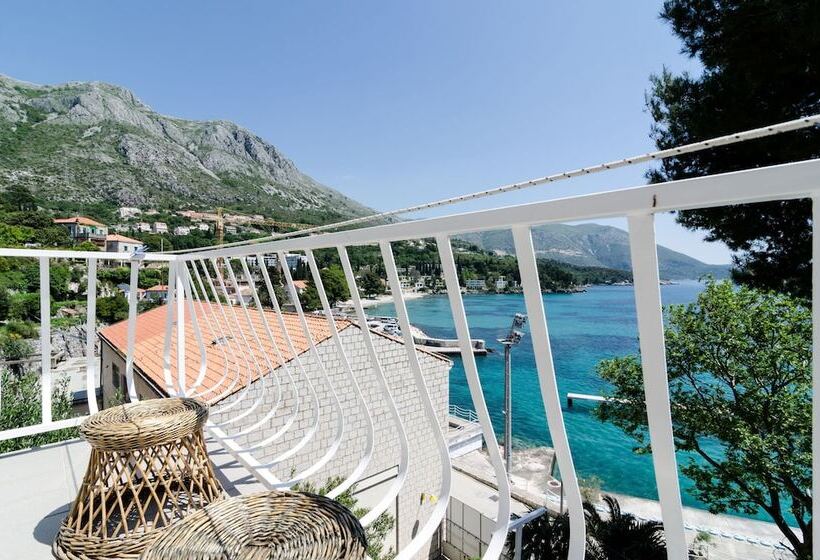 オーシャンビュースタンダードルームバルコニー付き, Guest House Daniela