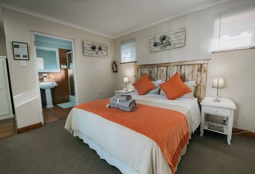 Номер Стандарт, The Village Lodge