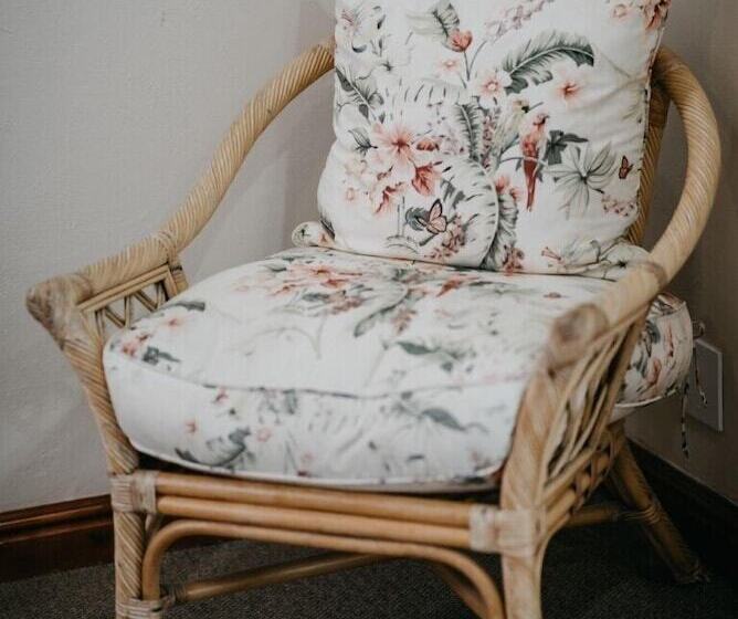 スタンダードルーム, The Village Lodge