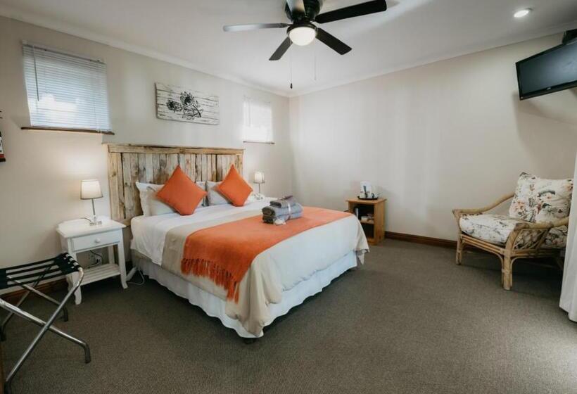 スタンダードルーム, The Village Lodge