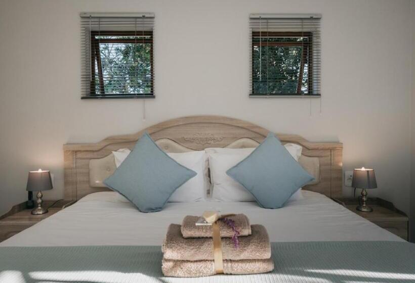 豪华家庭房间, The Village Lodge