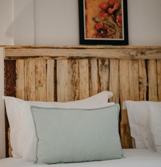 ファミリールーム, The Village Lodge