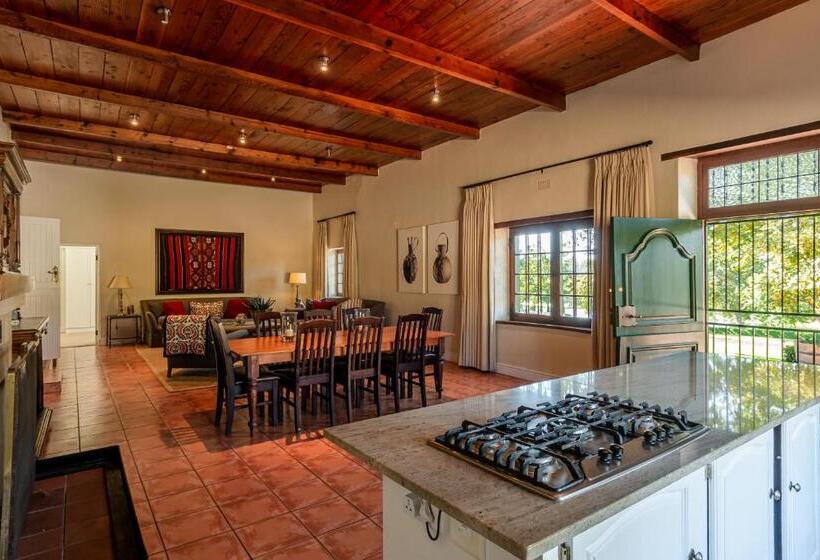 标准三人间, Webersburg