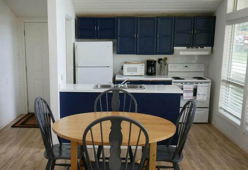 منزل غرفتين نوم, Walker Lake Resort