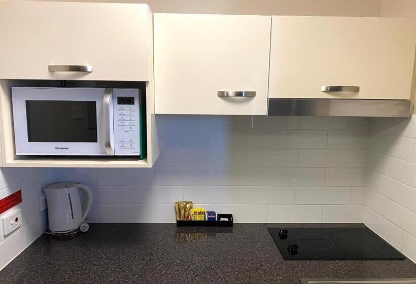 استودیوی استاندارد, City Ville Apartments And Motel