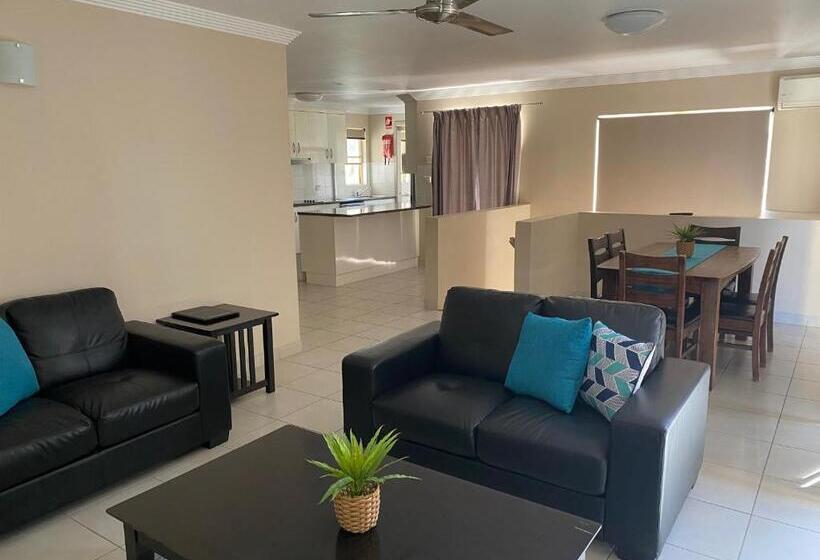 آپارتمان 3 خوابه, City Ville Apartments And Motel