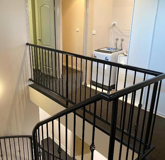 آپارتمان مدیریتی 3 خوابه, City Ville Apartments And Motel