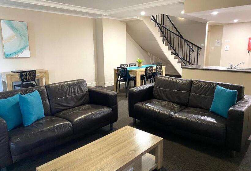 آپارتمان مدیریتی 3 خوابه, City Ville Apartments And Motel