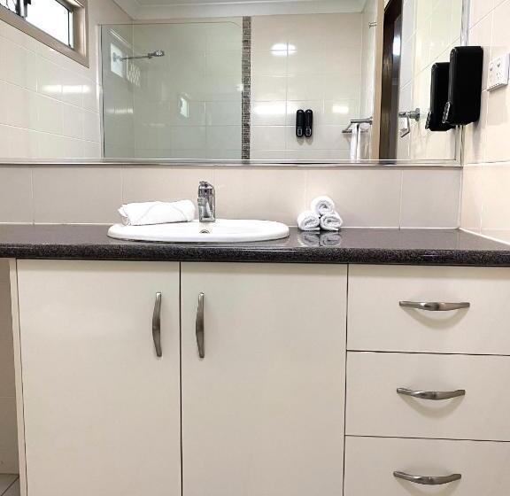 آپارتمان 4 خوابه, City Ville Apartments And Motel