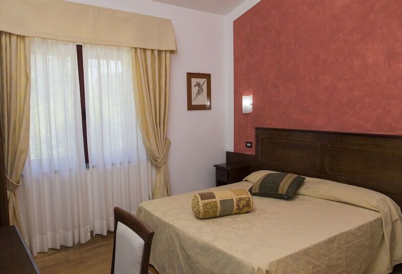 غرفة أساسية, Al Brunello