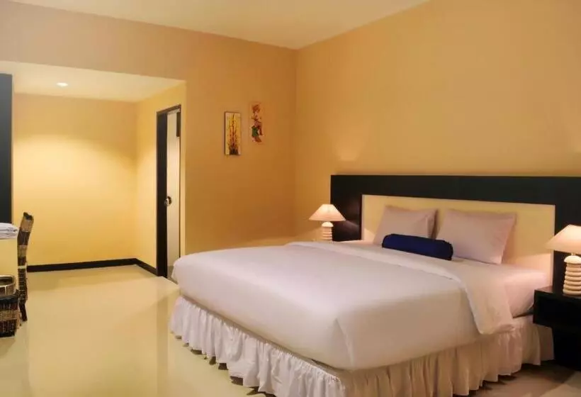 デラックスルーム, Amazing Beach Resort Palu