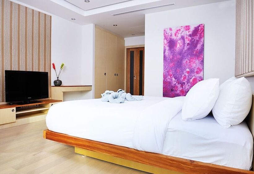 סוויטה, Beachfront Phuket