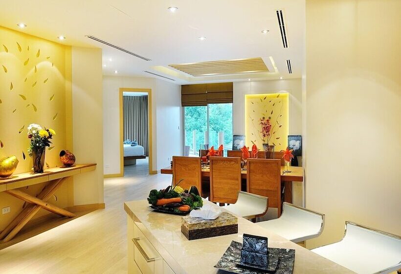 Люкс, Beachfront Phuket