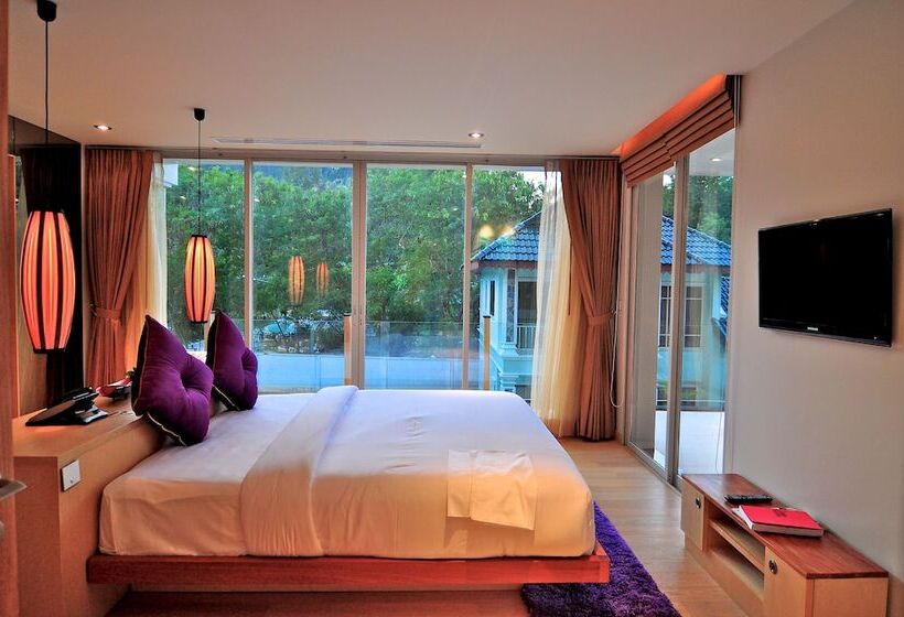 Люкс, Beachfront Phuket