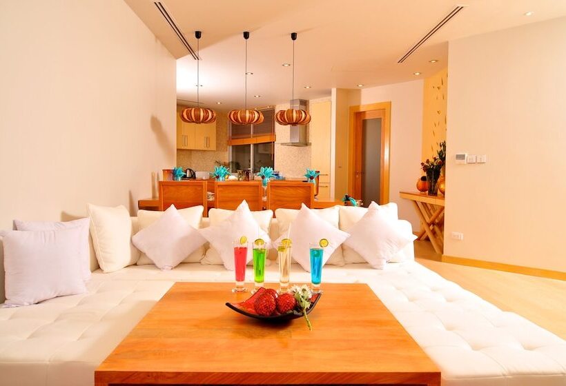 סוויטה, Beachfront Phuket