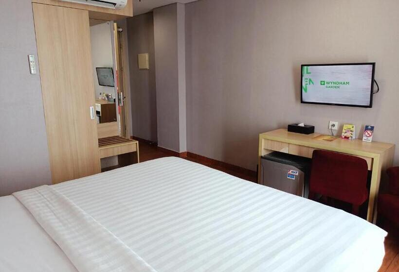デラックスルーム, Days Hotel & Suites By Wyndham Jakarta Airport