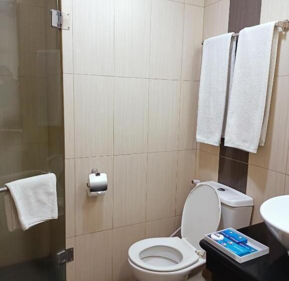 اتاق لوکس, Days Hotel & Suites By Wyndham Jakarta Airport